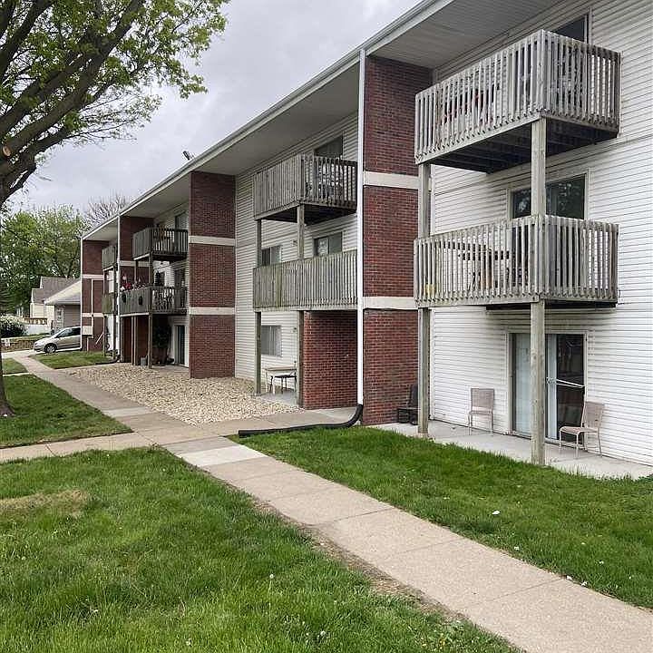 1st image of 3716 Emiline St #111