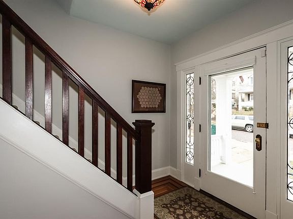 4th image of 1305 Meier Ave