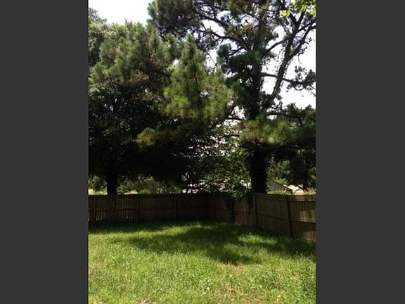 5th image of 11410 Malibu Way N