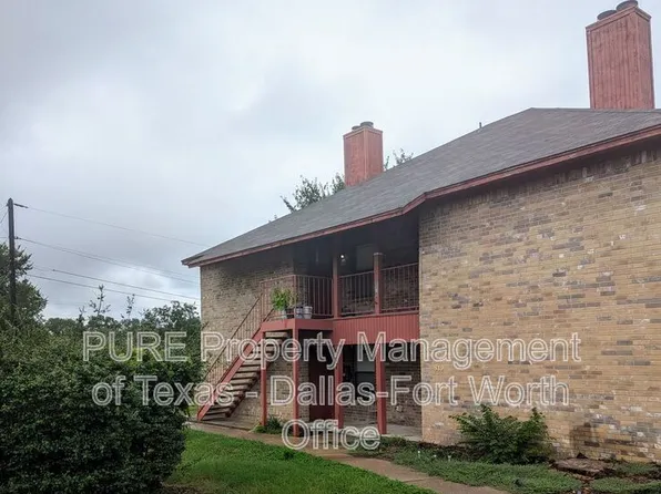 819 Betty Ct #B, Hurst, TX 76053