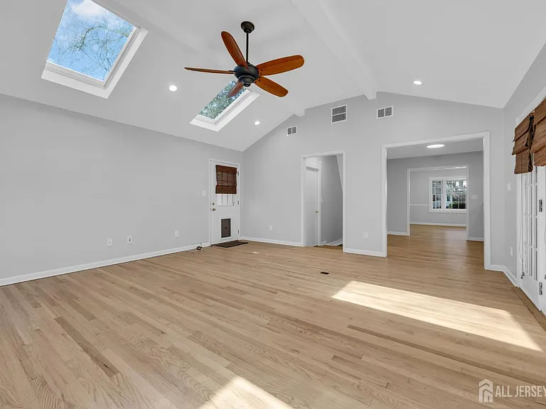 1430 Kearney Dr — Photo 15