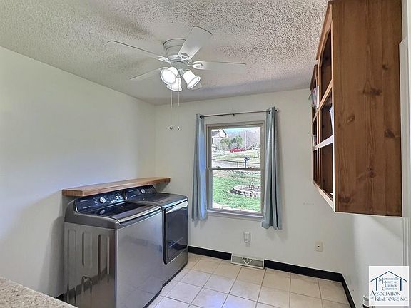 5th image of 314 Kenmore Ave