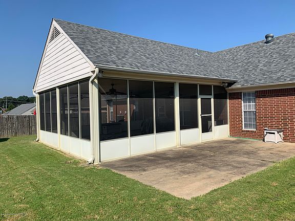 2nd image of 6886 Kentbrook Dr