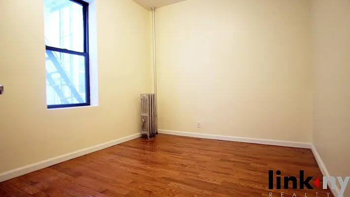 Rented by Link NY Realty | media 5