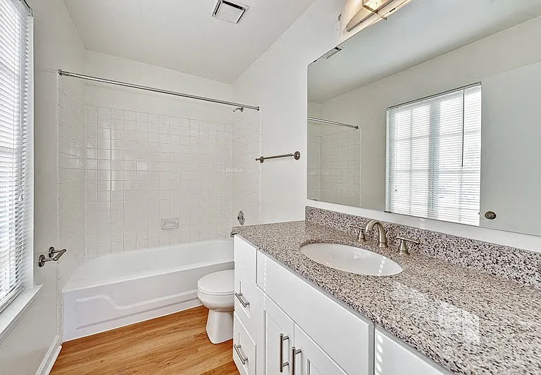 Savannah Trace Apartments — Photo 20