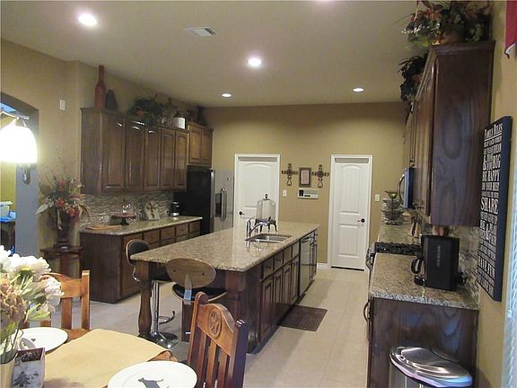 4th image of 1386 Phelps Lake Dr