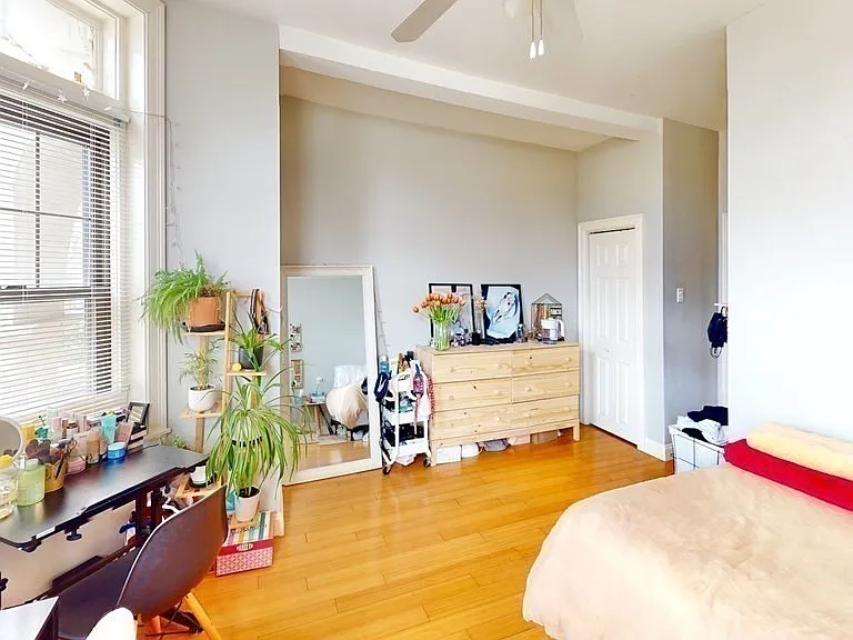 394 Riverway #1 — Photo 9