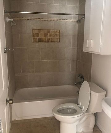 3rd image of 147 Holy Cross Dr