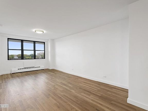 5th image of 6260 99th St APT 715