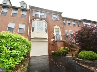 7411 Gillingham Row, Alexandria, VA 22315
