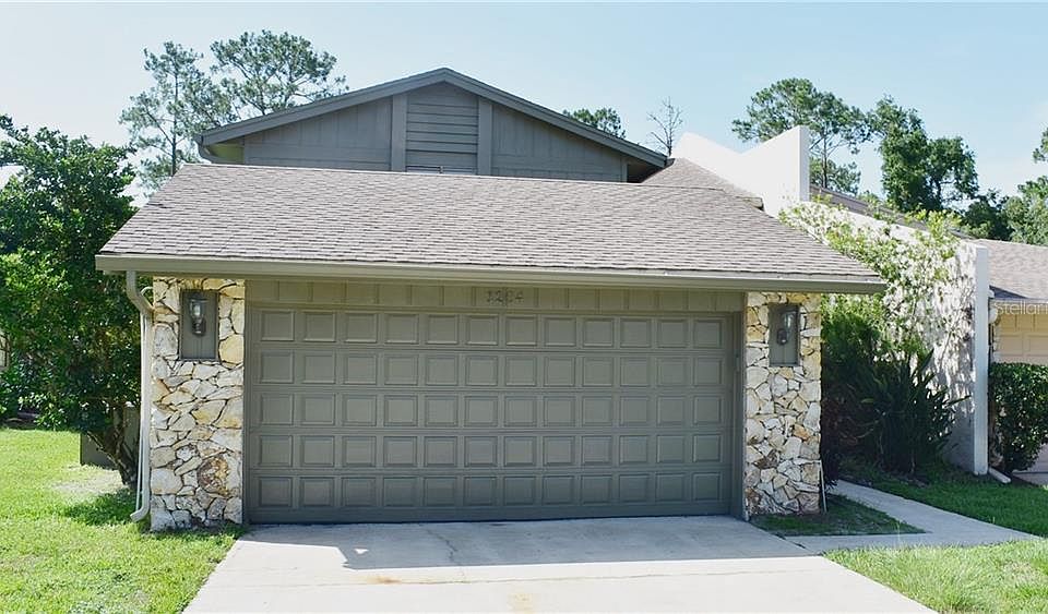 1st image of 1204 Royal Oak Dr