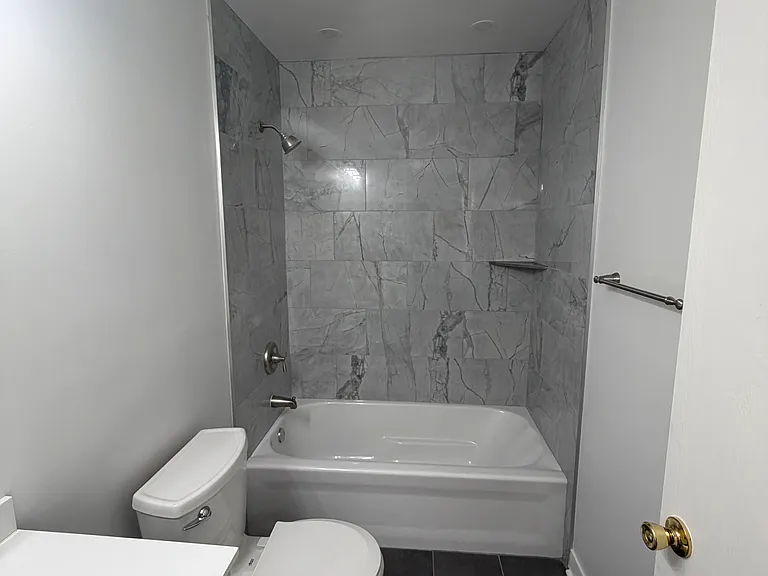 446 Wyeth Cir — Photo 30