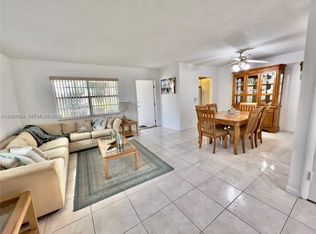 501 Blue Heron Dr #12, Hallandale, FL 33009