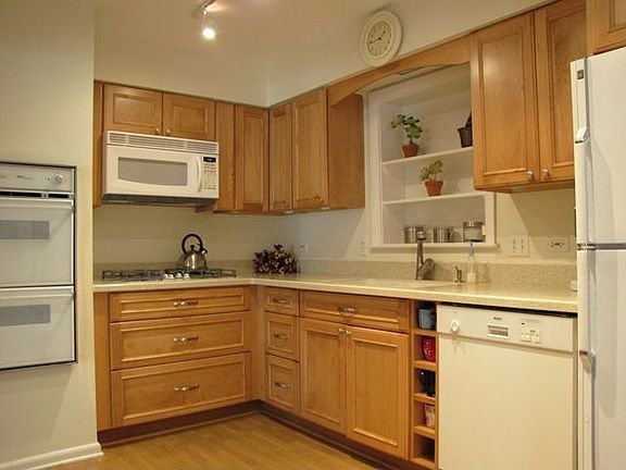 5th image of 511 Hill St