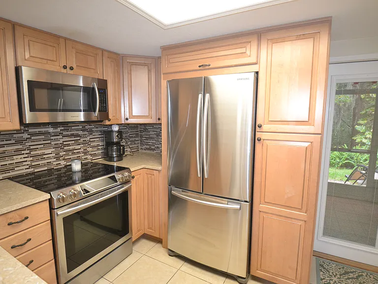 3379 Fox Hunt Dr — Photo 16