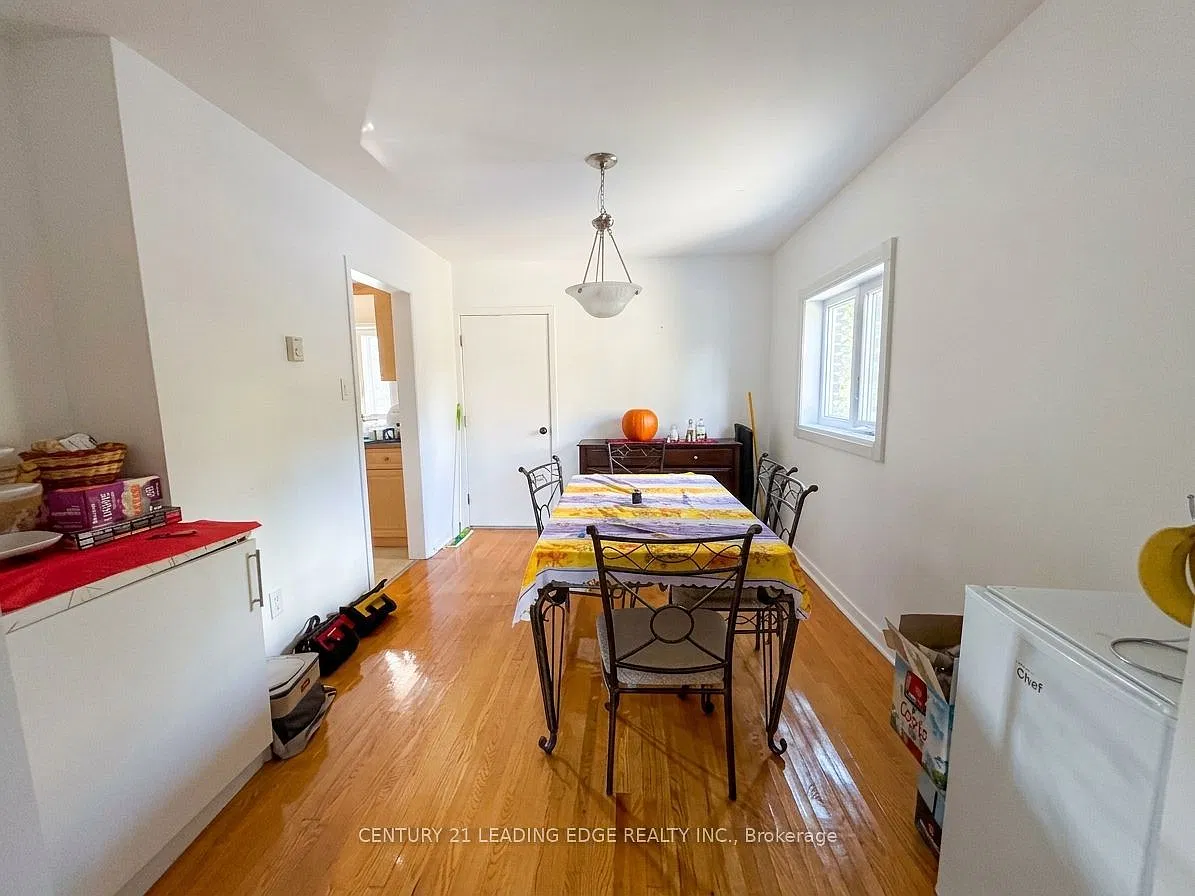 3 bed, $2,850 — Photo 4