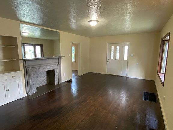 4th image of 320 E Siebenthaler Ave