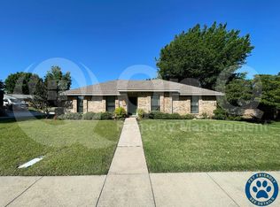 225 Pinyon Ln, Coppell, TX 75019