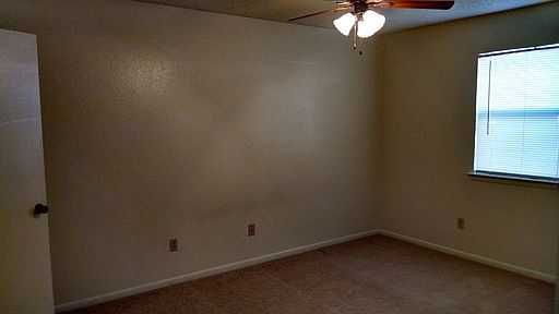 5th image of 1625 N Main St APT I