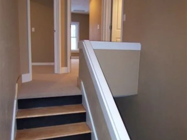 704 Bay Shore Dr, Oshkosh, WI 54901