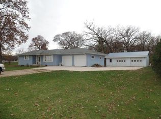 190 Warbler Ave, Ackley, IA 50601