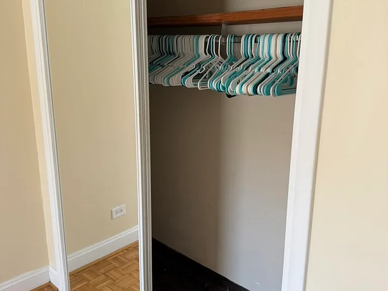 1800 Jefferson Park Ave #5 — Photo 9