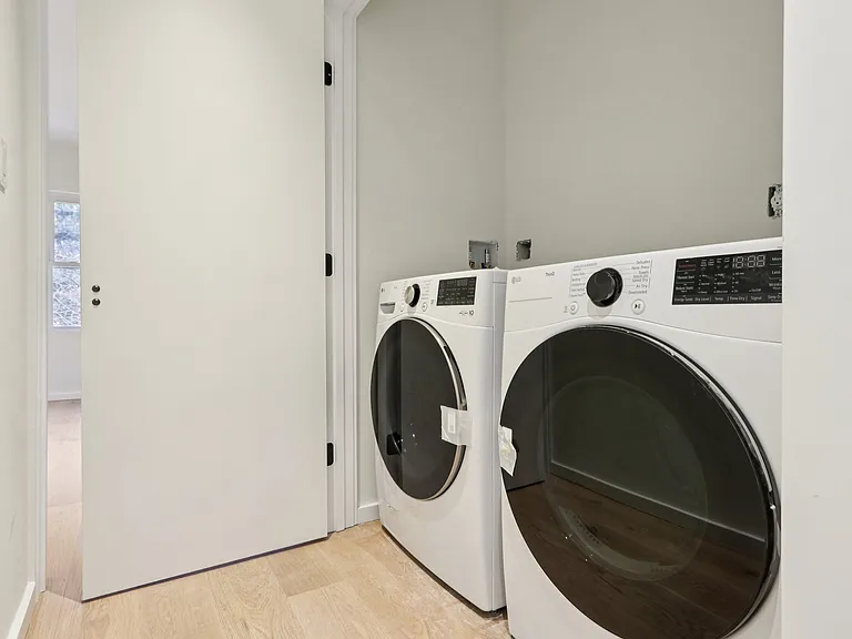 455-457 Summer St #A455 — Photo 17