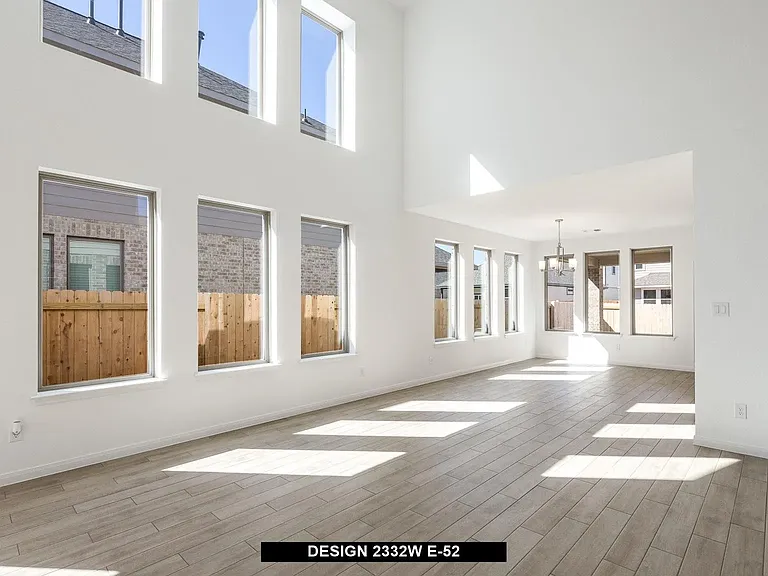 109 Danielson St — Photo 4