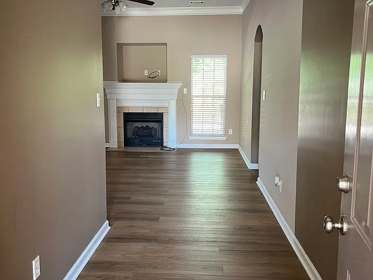 934 Sedgefield Cir — Photo 3