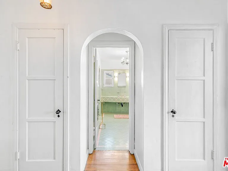 1530 Valley View Rd — Photo 36