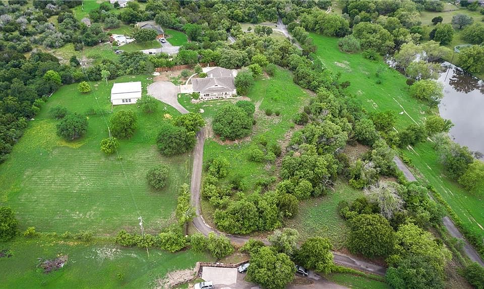 1st image of 1791 Lakefront Dr