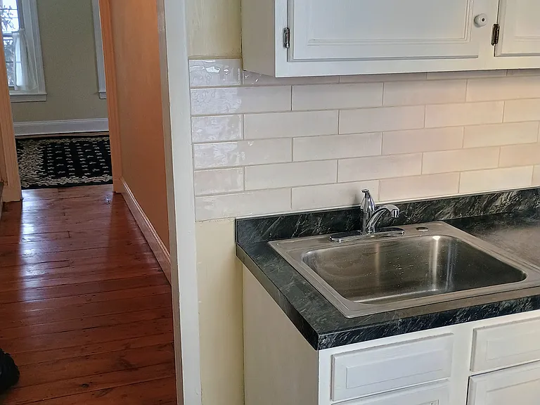 814 W Market St #2 — Photo 7