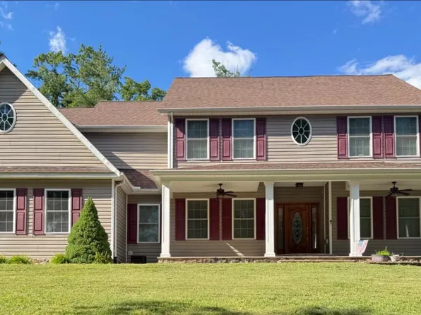 228 Mercys Dr, Middletown, VA 22645