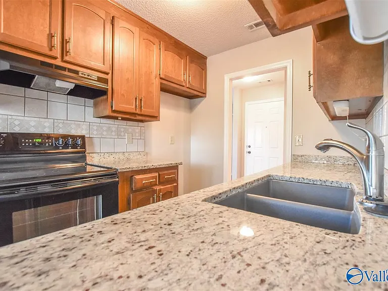 122 Lewis Ln — Photo 9