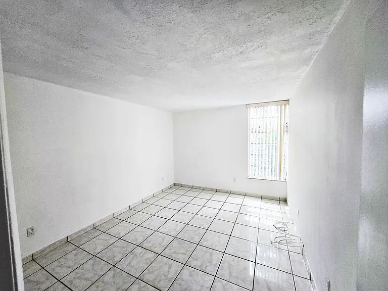 8841 W Flagler St #405 — Photo 7