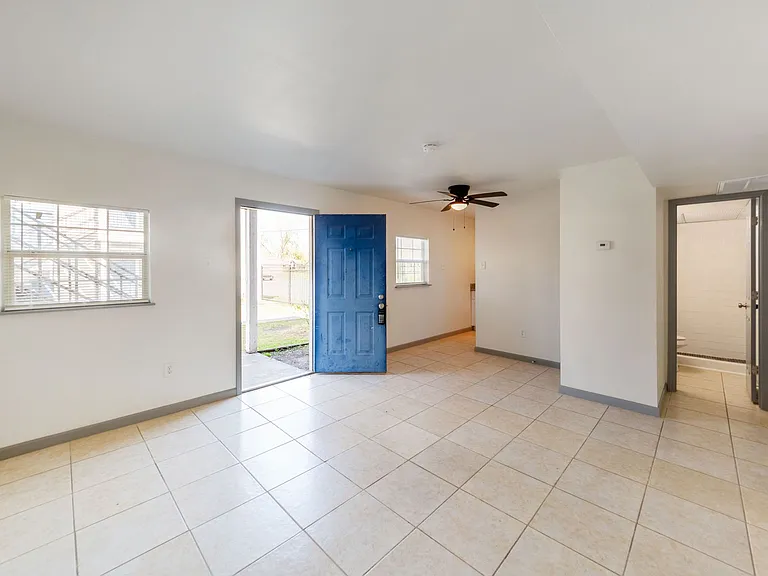 Hurry! Move Inspecial Housing Accepted. — Photo 13