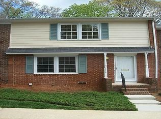 3004 B Overton Dr, Greensboro, NC 27408