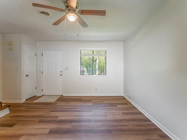 70 Greenville Hwy #1 — Photo 5