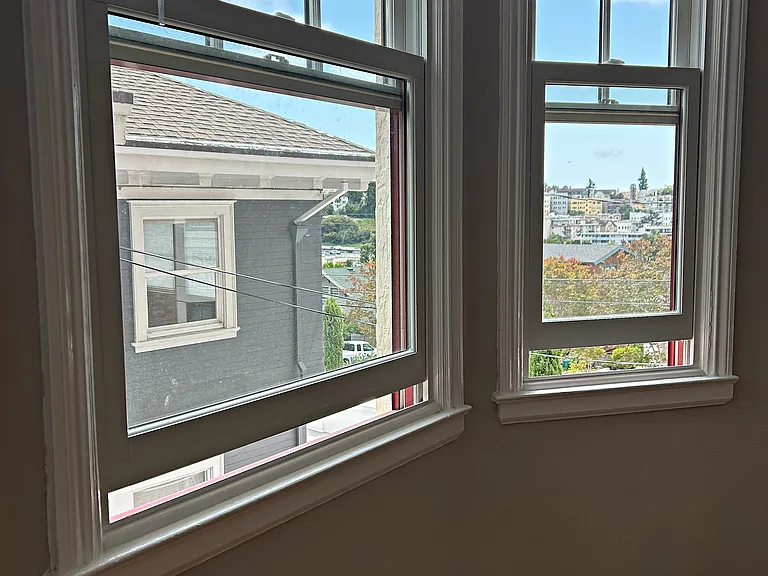 Grandview Apartments — Photo 18