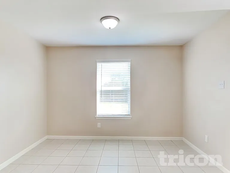 908 American Monarch Dr — Photo 5