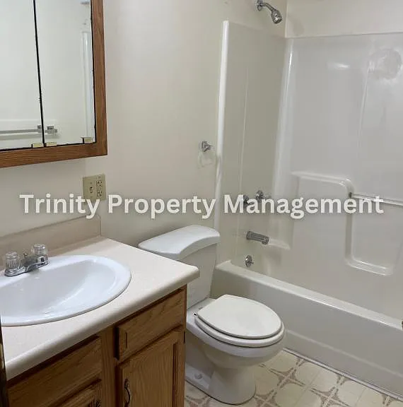 1419 W Pike St #G — Photo 5