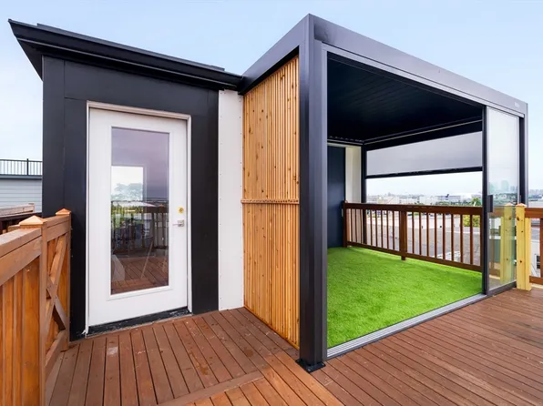 437-439 Chelsea St #3R, Boston, MA 02128