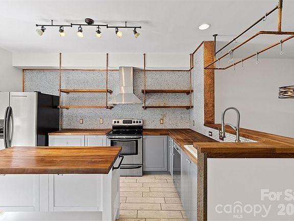5th image of 3564 N Davidson St