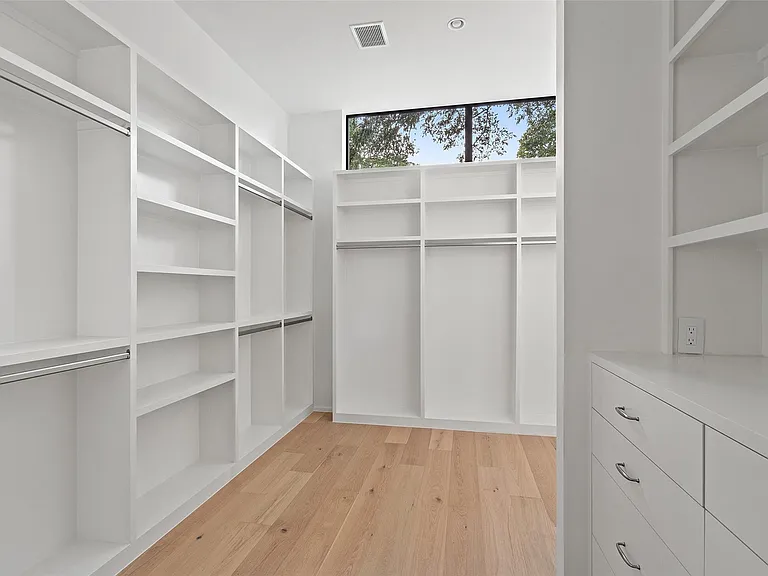2704 Mountain Laurel Dr — Photo 17