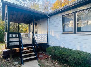 923 N 2550th Ave, Mendon, IL 62351