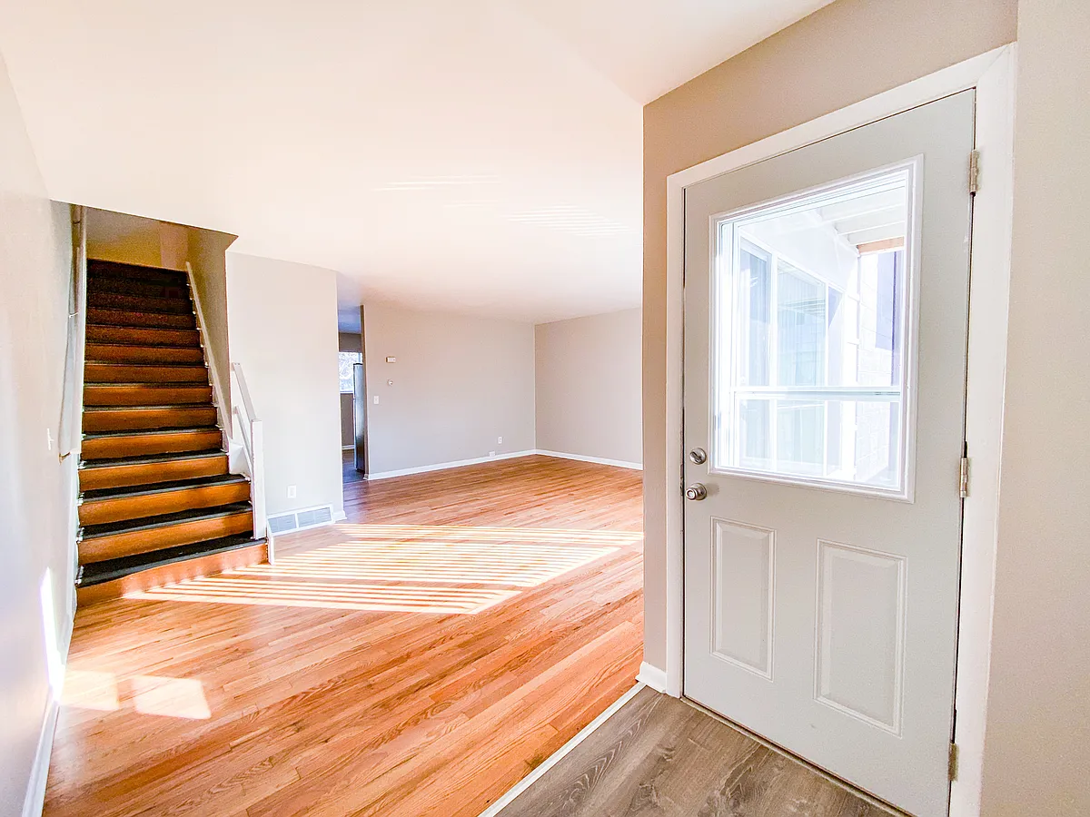 Building Photo - 1105 Catalpa Cir