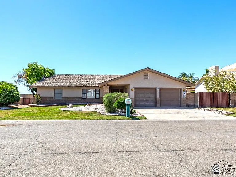 3294 S Pinto Way — Photo 1
