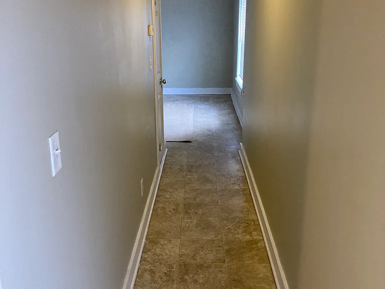 1802 S Laura Ave — Photo 3
