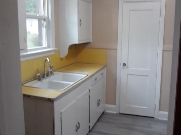 4th image of 1520 18th St SW