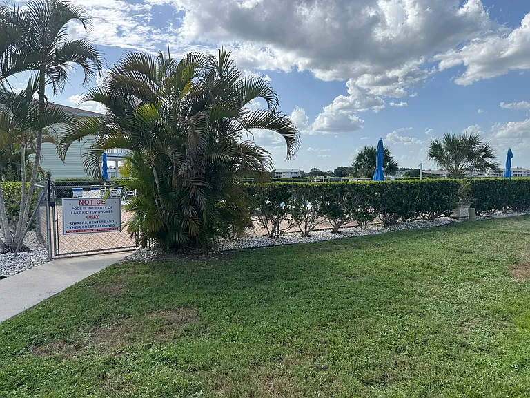 26346 Rampart Blvd — Photo 15